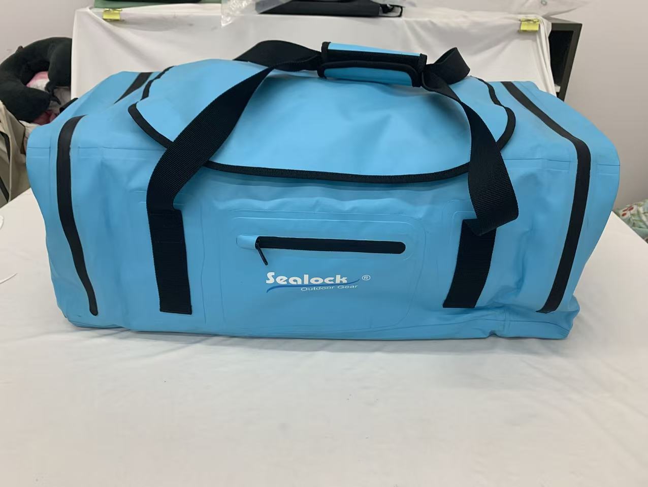 Túi Duffel chống nước 55L có khóa kéo kín khí (IPX7)